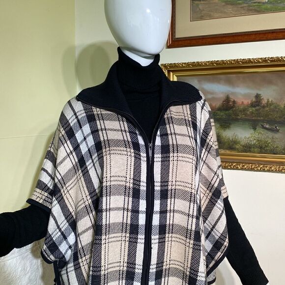 Jones New York Plaid Wool Blend Zip Up Cape/Poncho - Picture 7 of 16